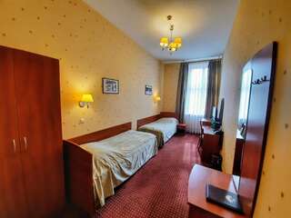 Отель Aneks Hotelu Kazimierz Краков Двухместный номер с 2 отдельными кроватями-3